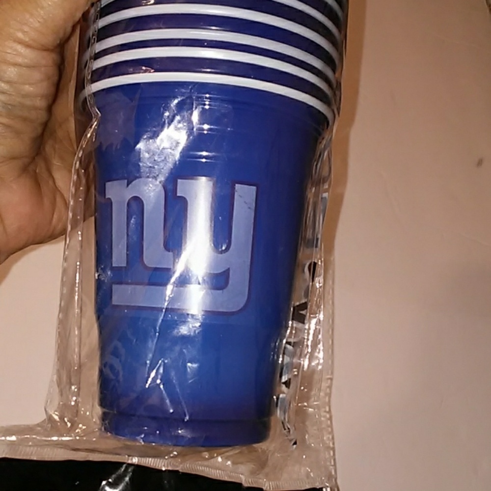 NIP 24-CT NY Giants Party Cups